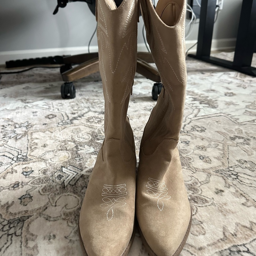 No Boundaries Cowboy boots